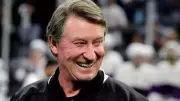 Wayne Gretzky Booed in Canada: Political Tensions Hit Hockey Legend