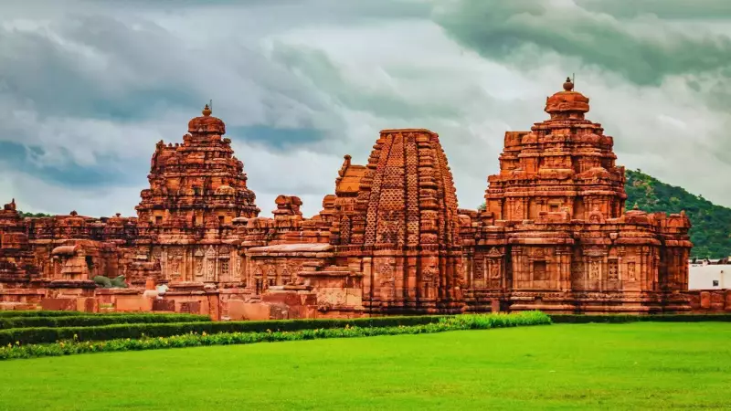 10 Iconic Indian Monuments Built by Historic Dynasties