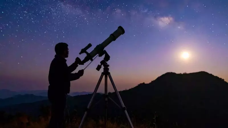 2025's 8 Cosmic Shocks: From Alien Comets to Weakening Dark Energy