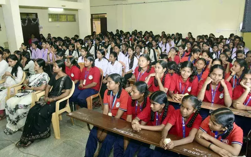 300 Mangaluru Girl Students Get Free Sanitary Pads & Health Awareness