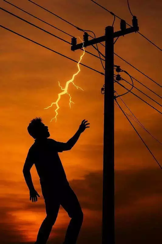 35-Year-Old Driver Dies After Electrocution at Chilakaluripet Centre