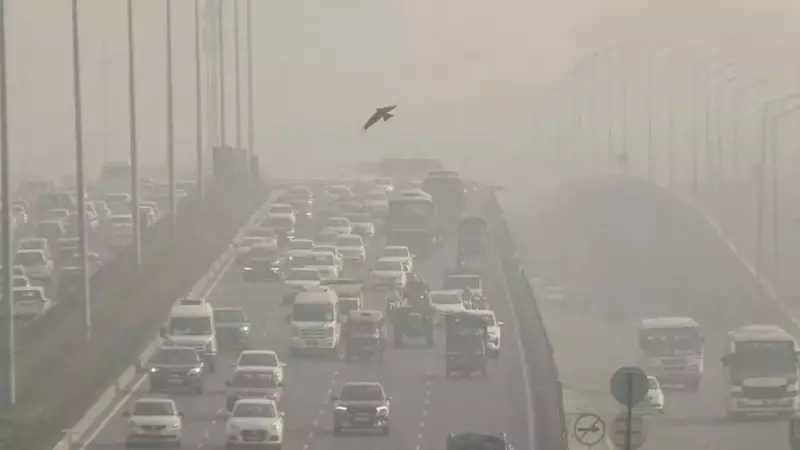 40% of Delhi Residents Want to Leave Due to Toxic Air, New Report Reveals
