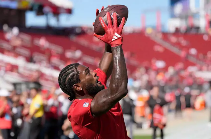 49ers' Brandon Aiyuk Faces Uphill Battle: Knee Injury & Contract Cloud Playoff Return