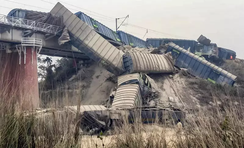 8 Goods Train Wagons Derail in Jamui, Crippling Key Howrah-Patna-Delhi Route