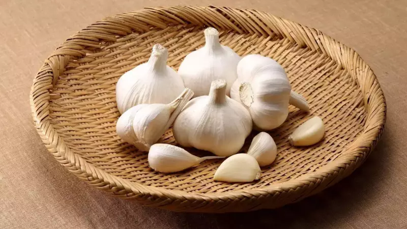 9 Ways Cutting Garlic Changes Its Flavour: From Mild to Intense