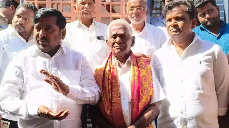 95-Year-Old Freedom Fighter Becomes Sarpanch, Vows Lifelong Service