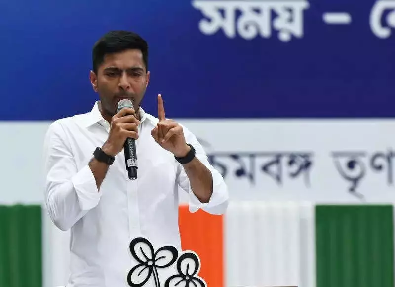 Abhishek Banerjee Declares 'War' on EC, Demands Online SIR Hearings for Migrants