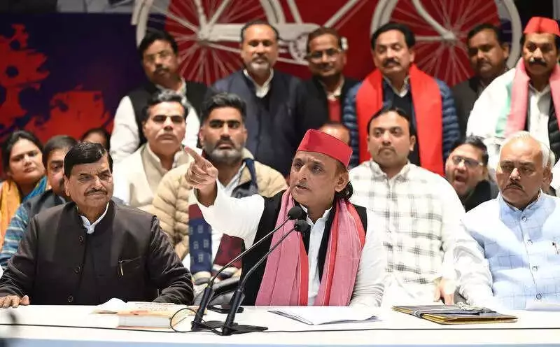 Akhilesh Yadav Slams BJP Over Vande Mataram Debate, Raises Drug Racket & Farm Issues