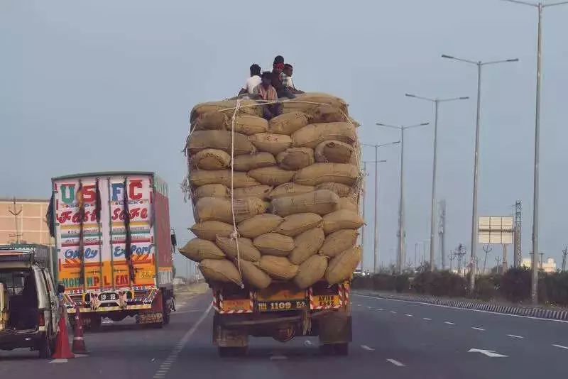 AP Lorry Strike: 50,000 Vehicles Halt Work Over Soaring Fitness Fees
