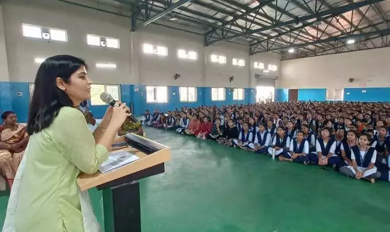 AP Women's Commission Chairperson Urges IIIT Students to Know POSH Act, Be Brave