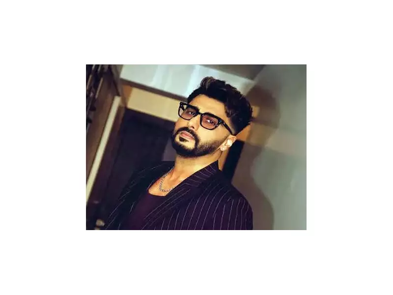 Arjun Kapoor Compares Life to a Racetrack at Indian Racing Festival