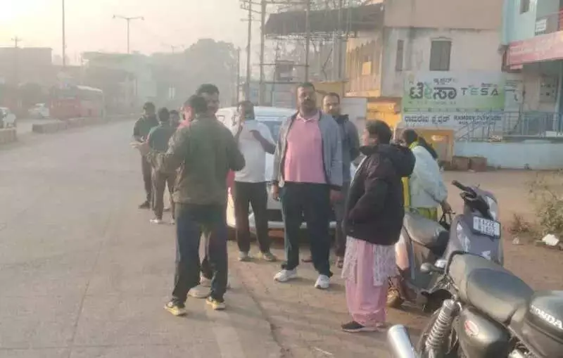 Belagavi Mayor & Deputy Lead Pre-Dawn Patrols to Curb Littering, Fines Served at Doorstep