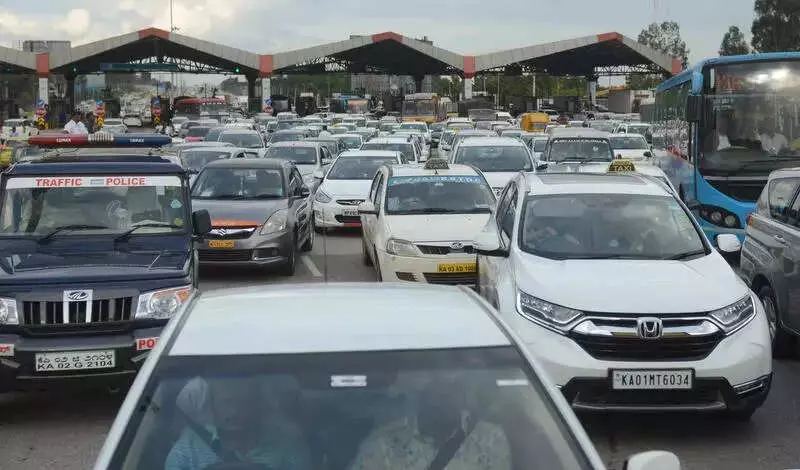 Bengaluru Airport Corridor Traffic Soars 52% in 10 Years, Crosses 1 Lakh Vehicles Daily