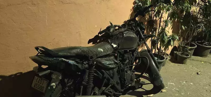 Bengaluru: Drunk Rider Sets Bike on Fire After Threatening Police, Flees Scene