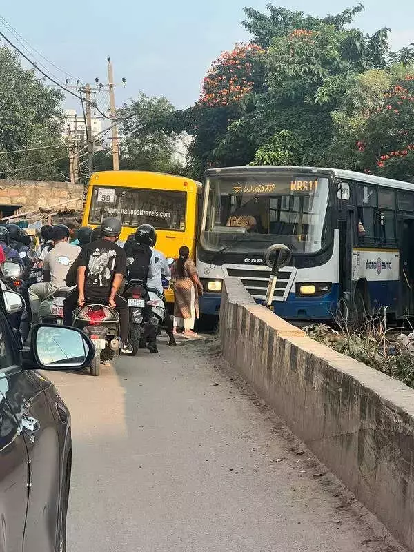 Bengaluru's Kodigehalli Faces Traffic Nightmare Due to BMTC Depot, Narrow Roads