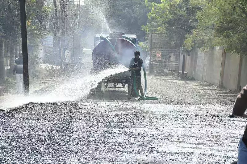 Bhopal Road Work Resumes After TOI Report Highlights Commuter Nightmare