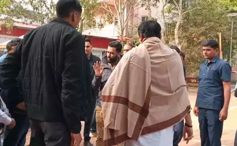 BJP Leaders' Public Spat in Thakurnagar Exposes Matua Mahasangha Rift