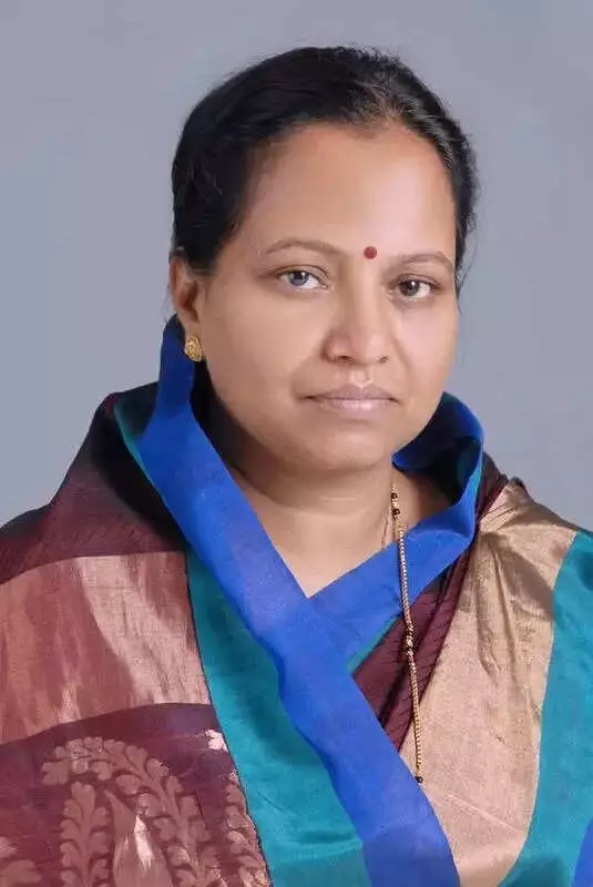 BJP's Dynastic Ticket Allocation in Nanded Sparks Internal, External Criticism