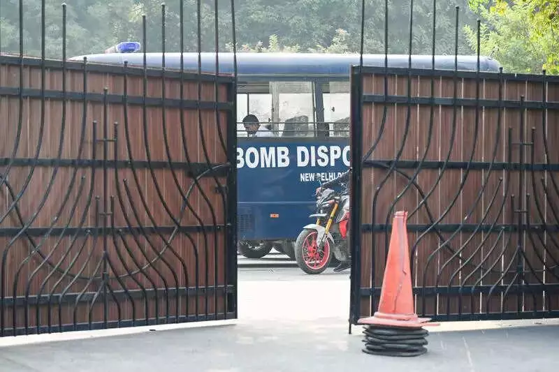 Bomb Threat at Mumbai's Bandra Court Triggers Evacuation, No Explosives Found