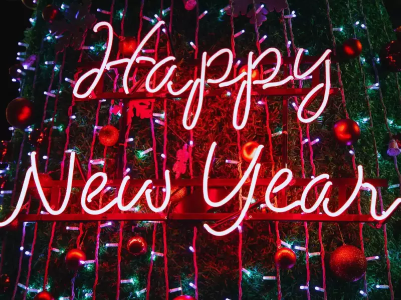 Boost Team Spirit in 2026: 50+ Creative New Year Messages for Colleagues