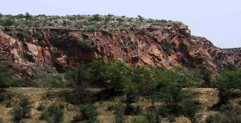 Centre's Total Mining Ban in Aravalis Sparks Political Row Over Supreme Court Order