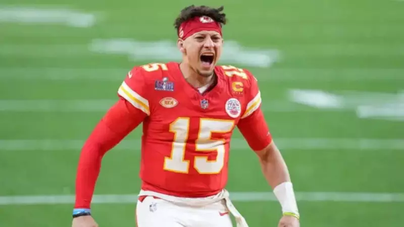 Chiefs vs Texans: Mahomes Ready to Lead Playoff Push at Arrowhead