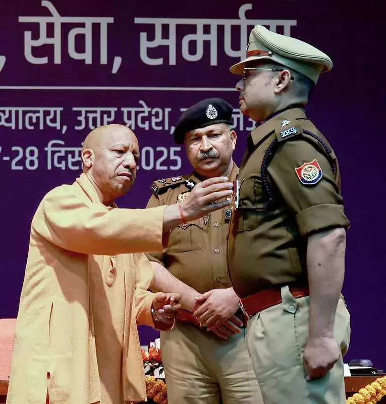 CM Yogi Adityanath Orders AI Crackdown on Conversion Rackets, Cybercrime