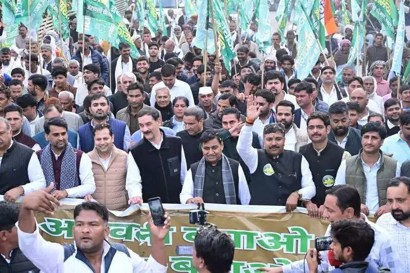 Congress Launches 'Aravalli Bachao' Campaign, Submits Memo to President