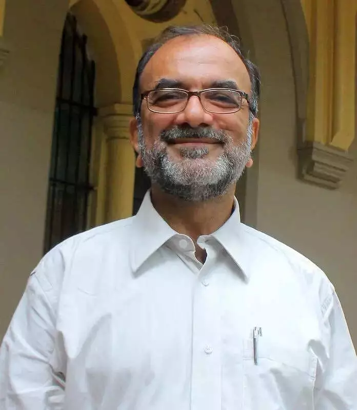 CPM Distances Itself From Advocate Bhattacharya's Call to Challenge High Court TET Order