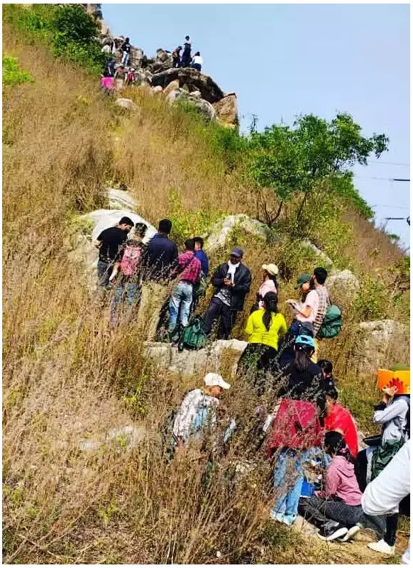 CUSB's 15-Day Field Training Boosts Geology Skills for Viksit Bharat Vision