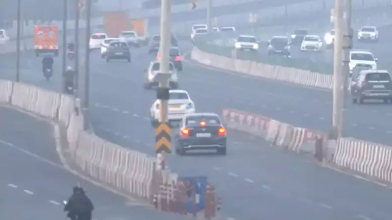 Delhi Air Quality Improves to AQI 221, Remains 'Poor' Amid Smog