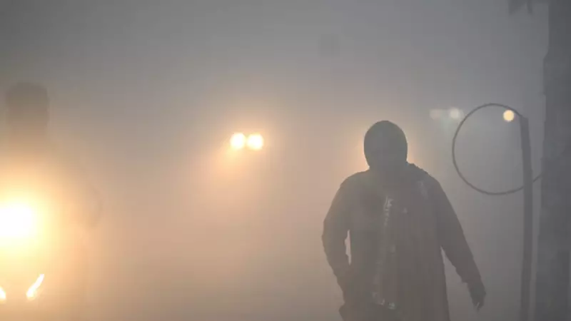 Delhi Air Quality Plunges to 'Severe' in 4 Areas, Fog Disrupts Rail Services