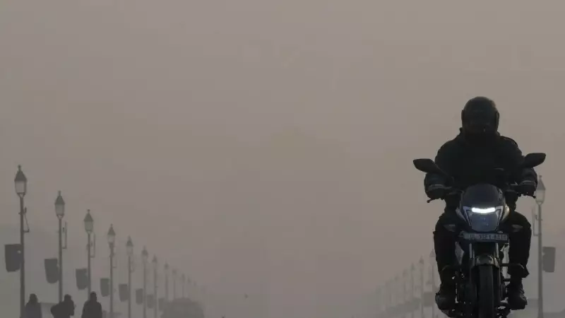 Delhi AQI at 349, Stays 'Very Poor' as Toxic Smog Blankets City