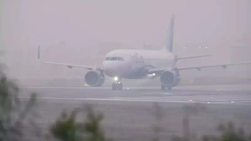 Delhi Fog Chaos: 152 Flights Cancelled, Red Alert Issued as Visibility Drops
