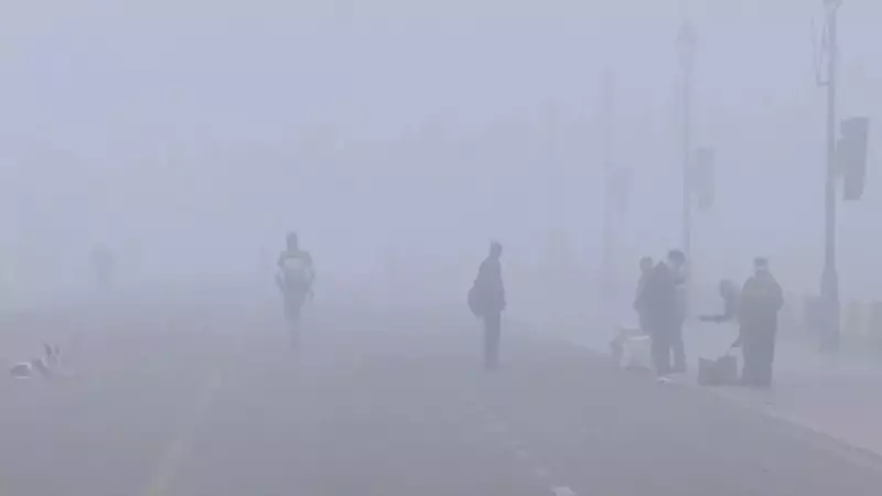 Delhi-NCR Chokes: AQI Hits 429, Stage-IV GRAP Enforced Amid Severe Smog