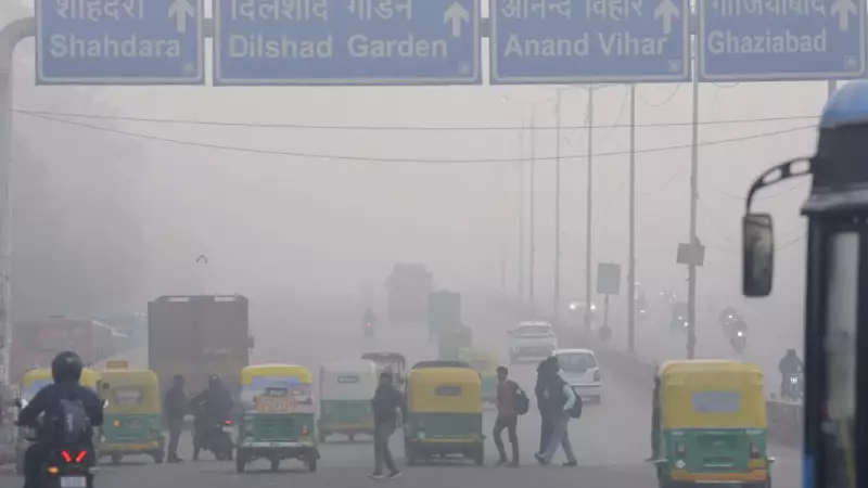Delhi Shifts Nursery to Class V to Online as AQI Hits 498, Severe Smog Chokes City