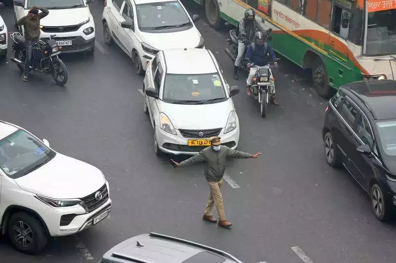 Delhi's BS-VI Vehicle Ban Backfires, Causes Massive Jams at Noida Borders