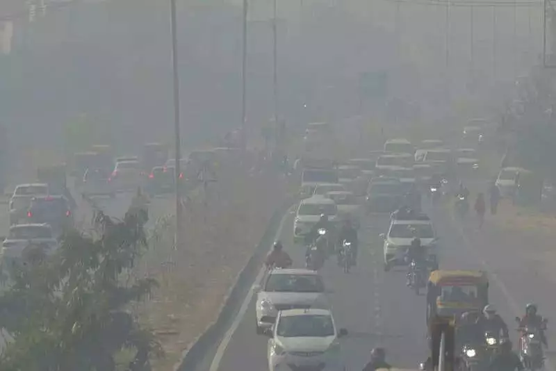 Dense Fog Disrupts Air & Rail in Chandigarh: 6 Flights Cancelled, Trains Delayed by Over 6 Hours