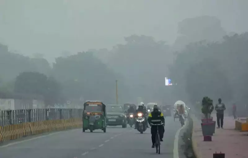 Dense Fog in Patna Disrupts 40+ Flights, Passengers Stranded at Airport