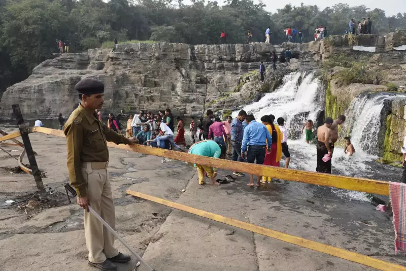 Dhanbad Boosts Security at Tourist Spots for New Year's Eve: 100+ Police Deployed
