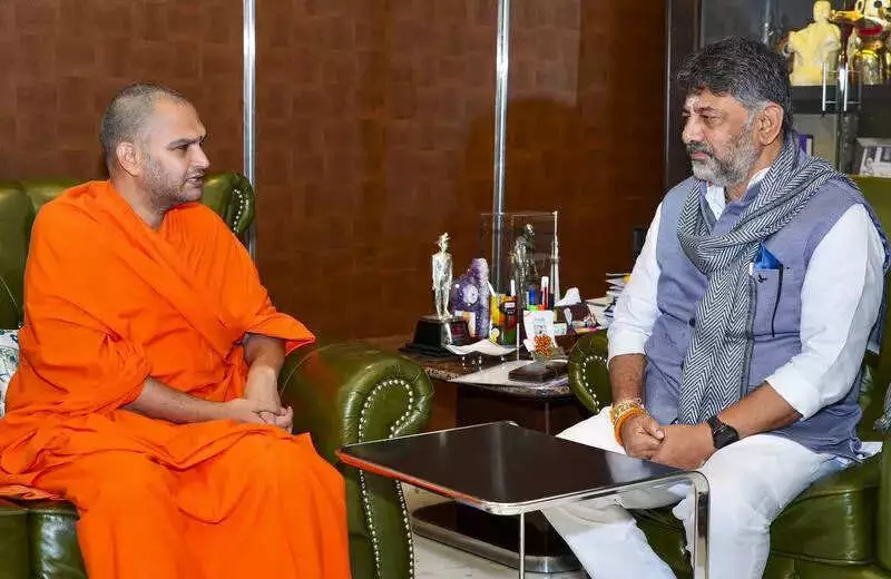 DK Shivakumar's CM Bid Meets Delhi Police Notice in National Herald Case