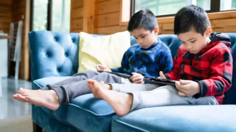 Dr. Ravi Malik's Age-Wise Screen Time Guide: From 0 to 18 Years