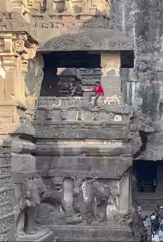 Ellora Caves Sees 14,000 Visitors in a Day, ASI Struggles with Crowd Management