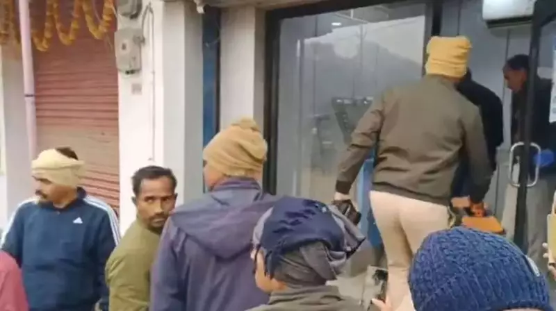 Gas Cutter Gang Loots ₹23.52 Lakh from Two SBI ATMs in West Champaran