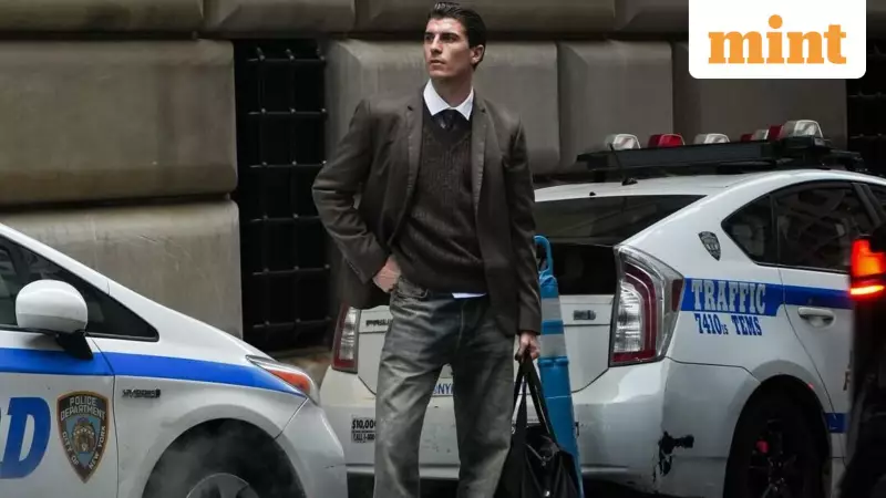 German Model's NYC OOTD Video Goes Viral as Strangers Join In