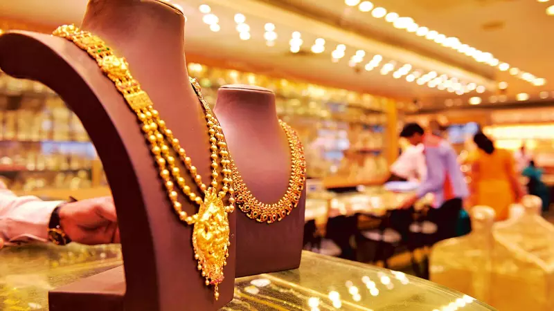Gold Rate in India Dips Near ₹1.30 Lakh, Silver Falls 1.5% Amid Profit Booking