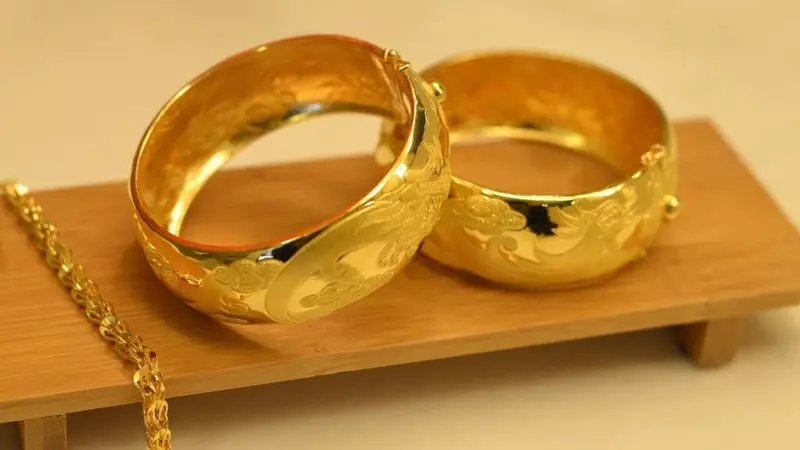 Gold, Silver Prices Dip on MCX: Profit Booking Ahead of US CPI Data