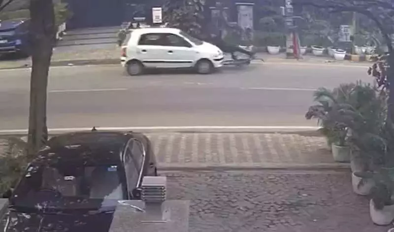 Gurgaon Hit-and-Run: Unlicensed Driver Kills 58-Year-Old Cyclist on Akashneem Marg