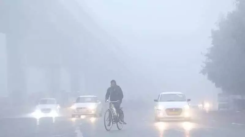 Gurgaon Sees 5.3°C Rise in Min Temp, IMD Warns of Dense Fog Until Dec 27