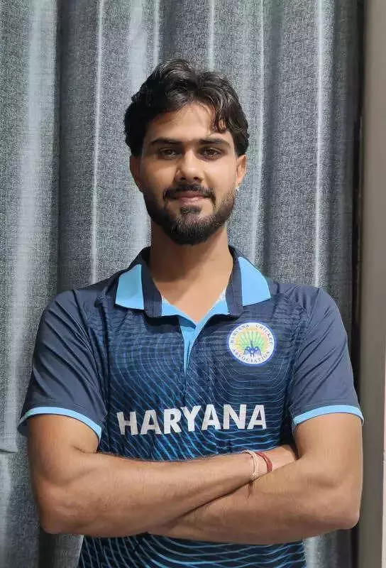 Hisar's Daksh Kamra Bought by KKR for Rs 30 Lakh in IPL 2026 Auction